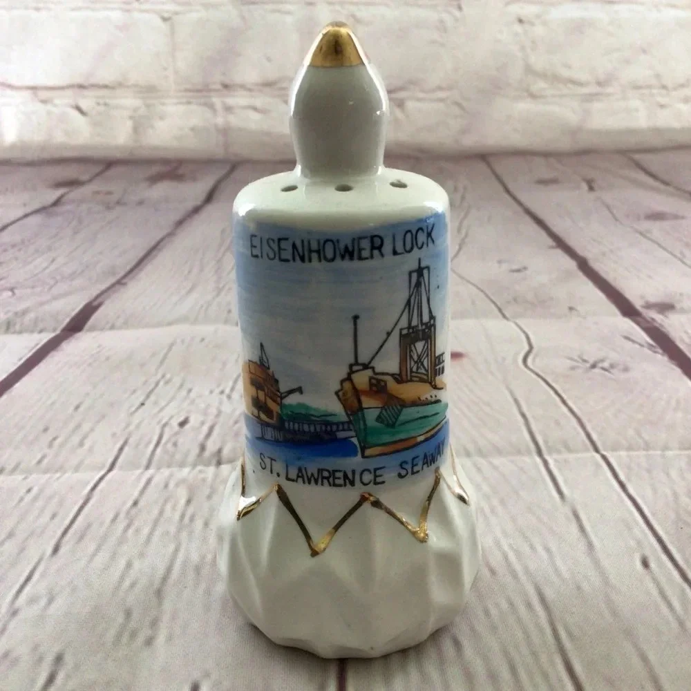 Vintage Fairway Eisenhower Lock St. Lawrence Seaway Salt and Pepper Pair…